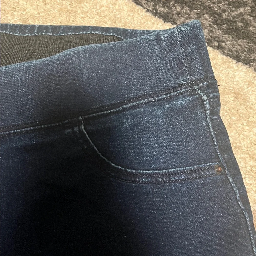 Old Navy Rockstar Jeggings, frayed hem, pull-on, dark wash, size 16 EUC! - Picture 3 of 5